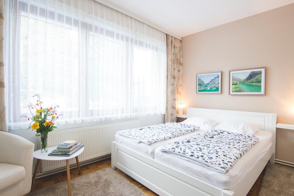 Guest House Visoko Buitenkant foto